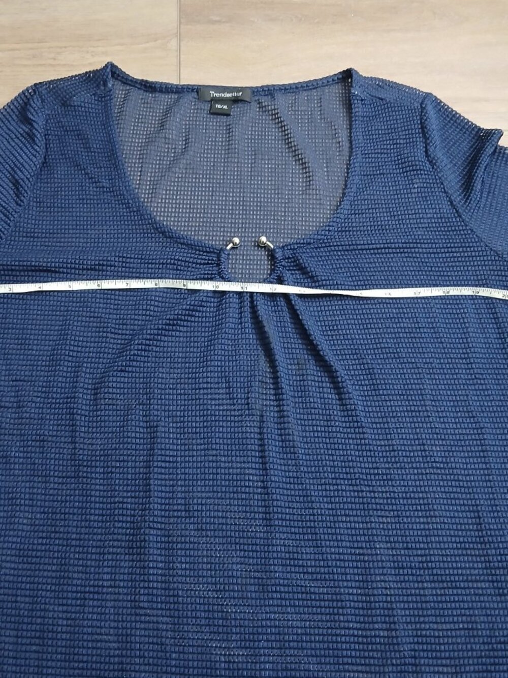 Trendsetter Navy Blue Textured Tunic Swim Top XL Stretch 3/4 Sleeve Keyhole Neck - Picture 3 of 10